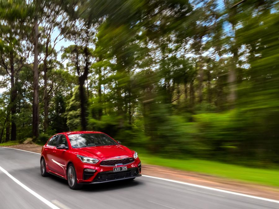  Kia Cerato Hatch GT 2019 года  (AU) (фото 9 из 13)